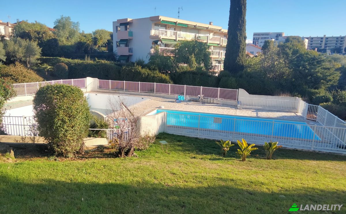 Apartment for Sale 25 Chem de la Peyregoue, 06600 Antibes, Antibes, Alpes-Maritimes, Provence-Alpes-Cote dAzur, France. Photo 8