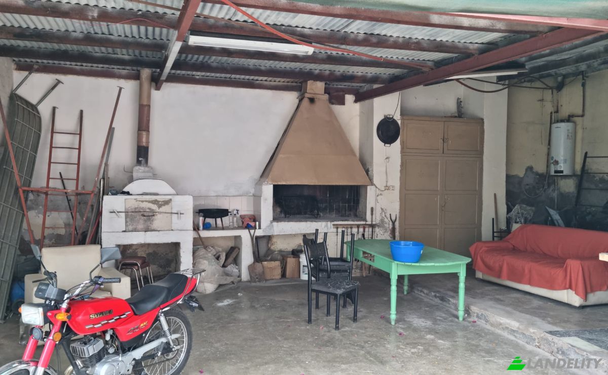 Single Family Home for Sale Ozamis 1433, M5515 Maipu, Mendoza, Maipu, Maipu Department, Mendoza Province, Argentina. Photo 2