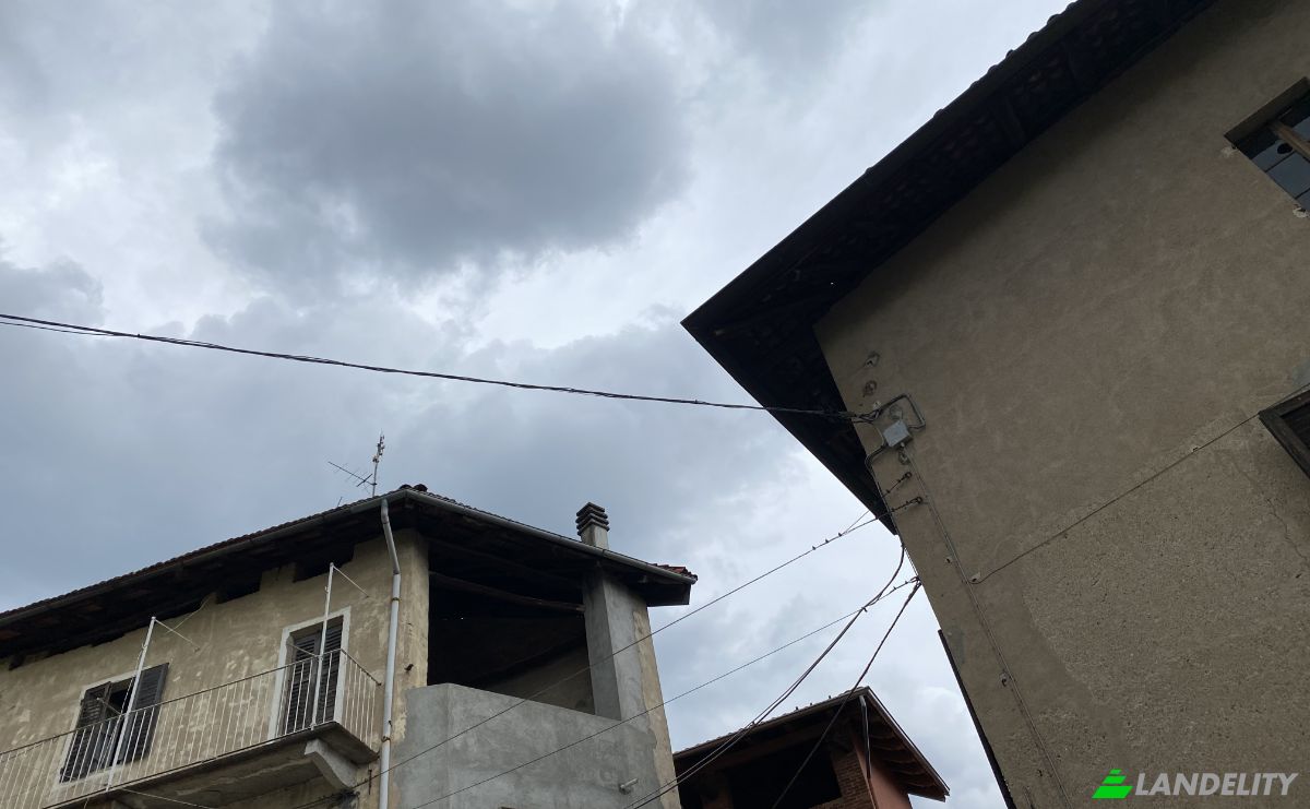 Townhouse for Sale Via Battisti, 13045 Lozzolo VC, Lozzolo, Province of Vercelli, Piedmont, Italy. Photo 5