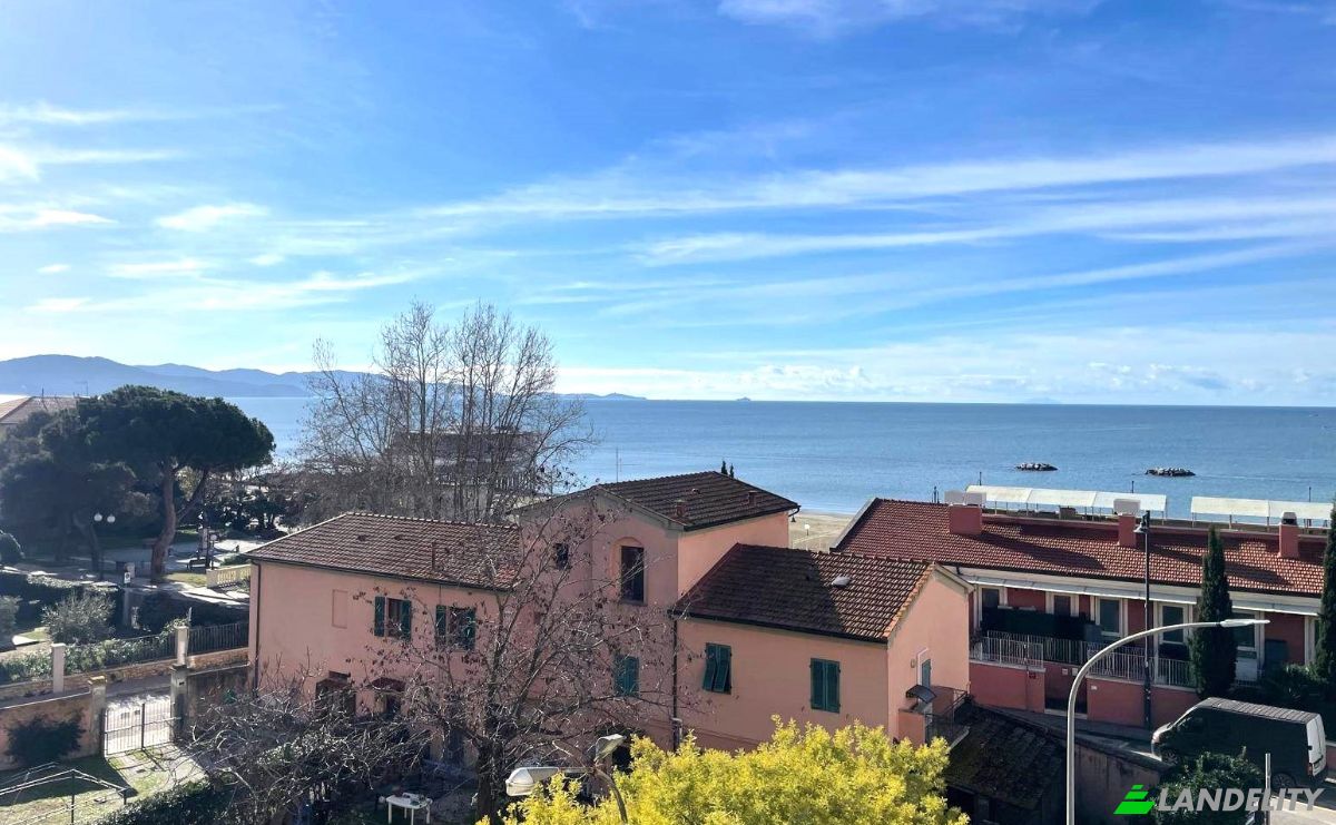 Apartment for Sale Via Serri, 58022 Follonica GR, Follonica, Province of Grosseto, Tuscany, Italy. Photo 15