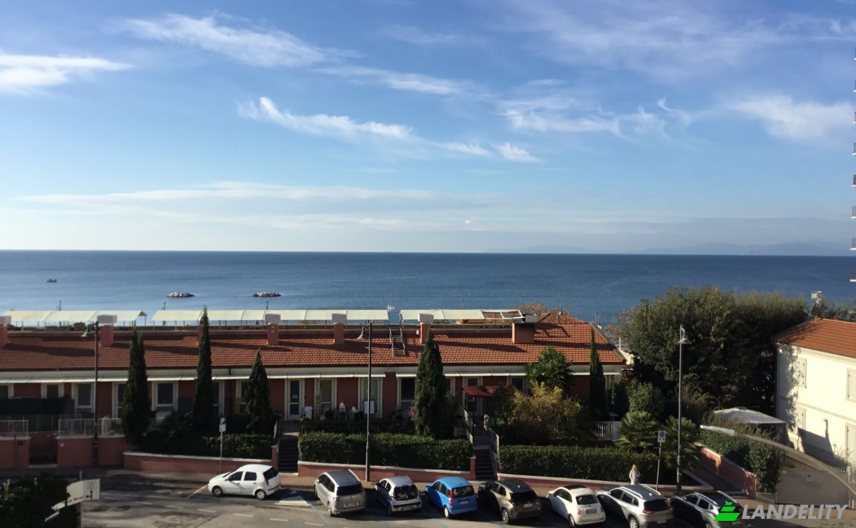 Apartment for Sale Via Serri, 58022 Follonica GR, Follonica, Province of Grosseto, Tuscany, Italy. Photo 2