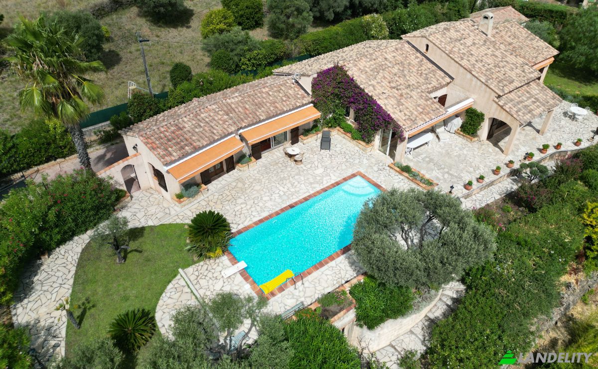 Single Family Home for Sale 599 Chem du Seigneur, 83190 Ollioules, Ollioules, Var, Provence-Alpes-Cote dAzur, France. Photo 3