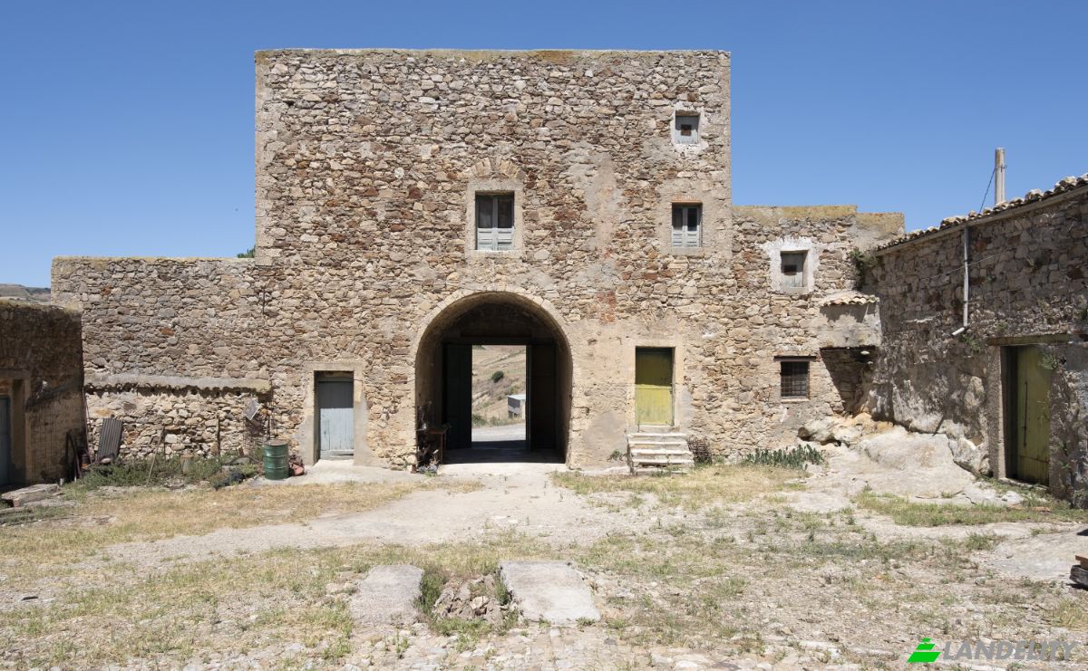 Farm/Ranch for Sale Strada Senza Nome, 90027 Petralia Sottana PA, Petralia Sottana, Metropolitan City of Palermo, Sicily, Italy. Photo 5