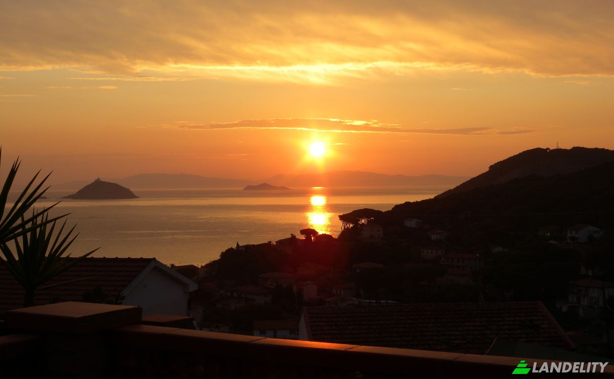 Villa for Sale Via Solana Alta, 57038 Cavo LI, Cavo, Province of Livorno, Tuscany, Italy. Photo 1