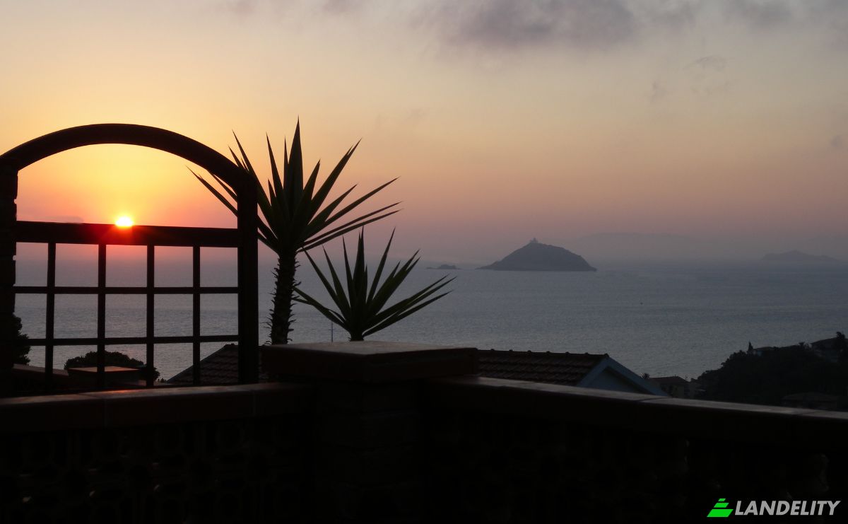 Villa for Sale Via Solana Alta, 57038 Cavo LI, Cavo, Province of Livorno, Tuscany, Italy. Photo 2