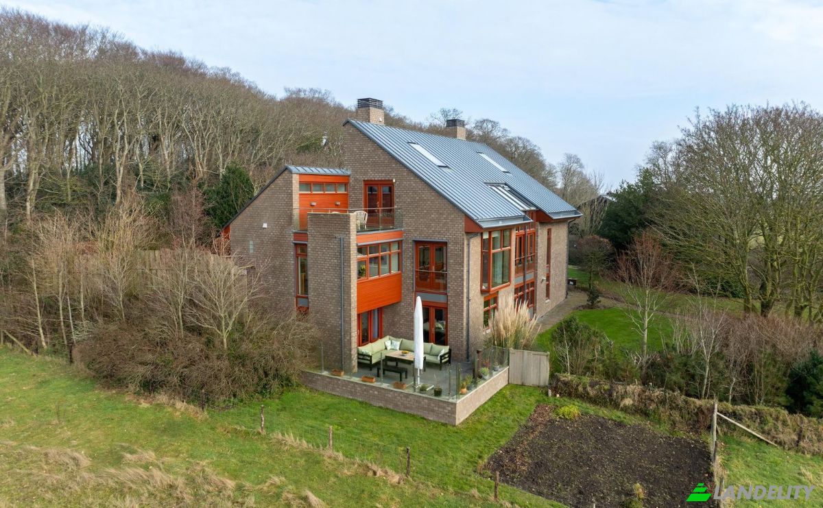 Mansion for Sale Doolhof 9, 1792 CM Oudeschild, Oudeschild, Texel, North Holland, Netherlands. Photo 1