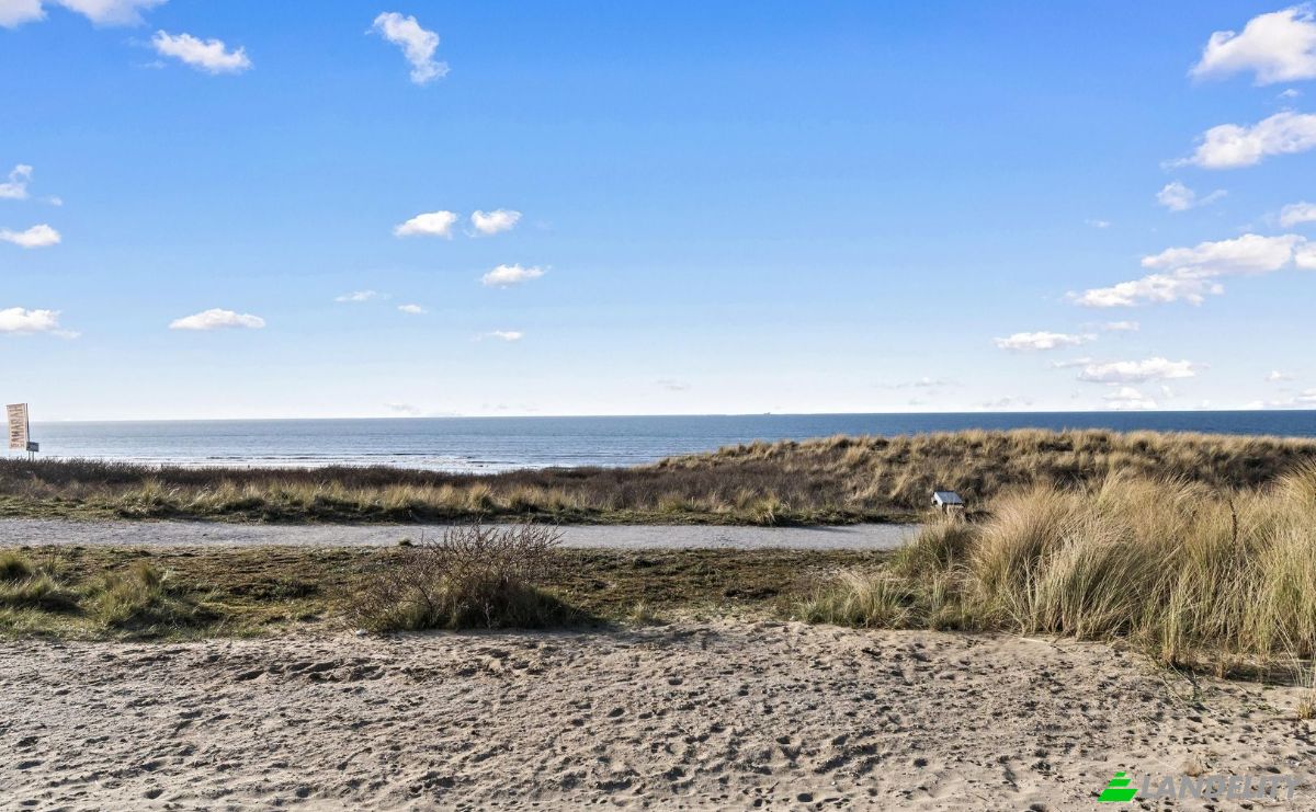 Apartment for Sale Deltapromenade 443, 2554 GX Den Haag, The Hague, South Holland, Netherlands. Photo 8