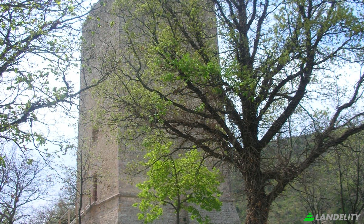 Castle for Sale Localita Casa Maggi, 06030 Giano dellUmbria PG, Giano dellUmbria, Province of Perugia, Umbria, Italy. Photo 1