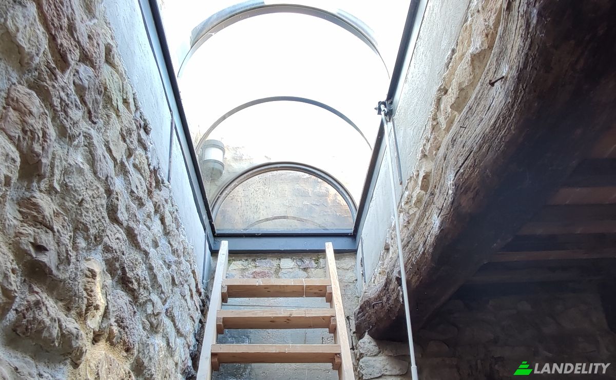 Castle for Sale Localita Casa Maggi, 06030 Giano dellUmbria PG, Giano dellUmbria, Province of Perugia, Umbria, Italy. Photo 9