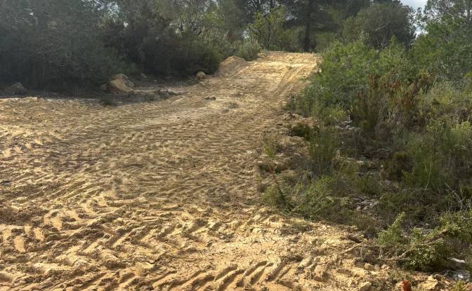 Land Lot for Sale Placa Poligono, Chella, Valencia. Photo#4