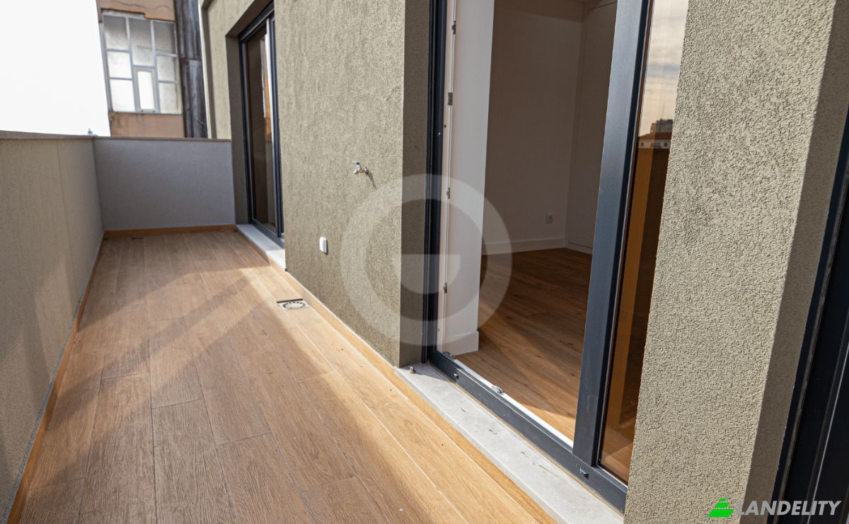 Apartment for Sale Tv dos Campos 380, 4000-153 Porto, Porto, Porto District, Portugal. Photo 5