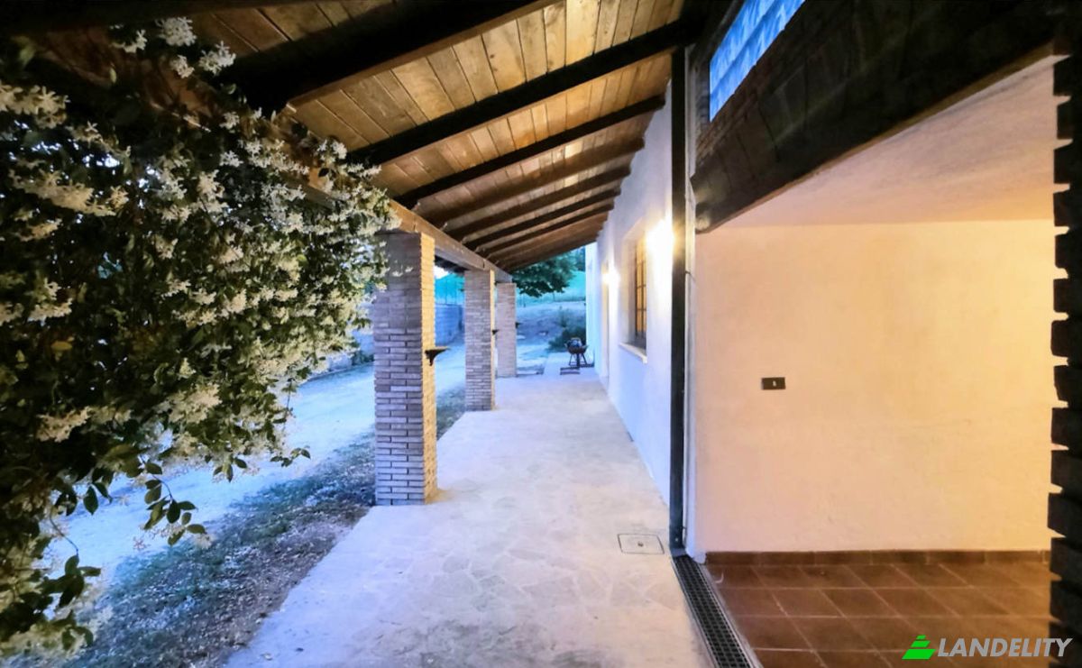 Villa for Sale Ponte Simonetta, 61045 Ponte della Simonetta PU, Ponte della Simonetta, Province of Pesaro and Urbino, Marche, Italy. Photo 8