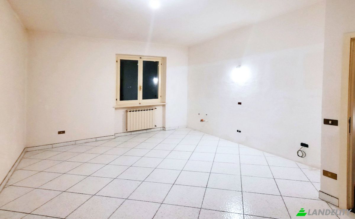 Villa for Sale Ponte Simonetta, 61045 Ponte della Simonetta PU, Ponte della Simonetta, Province of Pesaro and Urbino, Marche, Italy. Photo 13