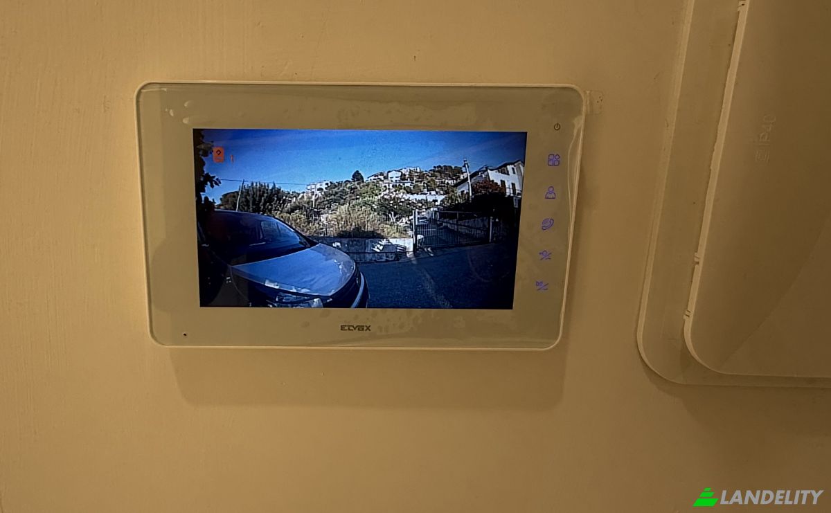 Townhouse for Sale Viale degli Ulivi, 84043 Agropoli SA, Agropoli, Province of Salerno, Campania, Italy. Photo 6