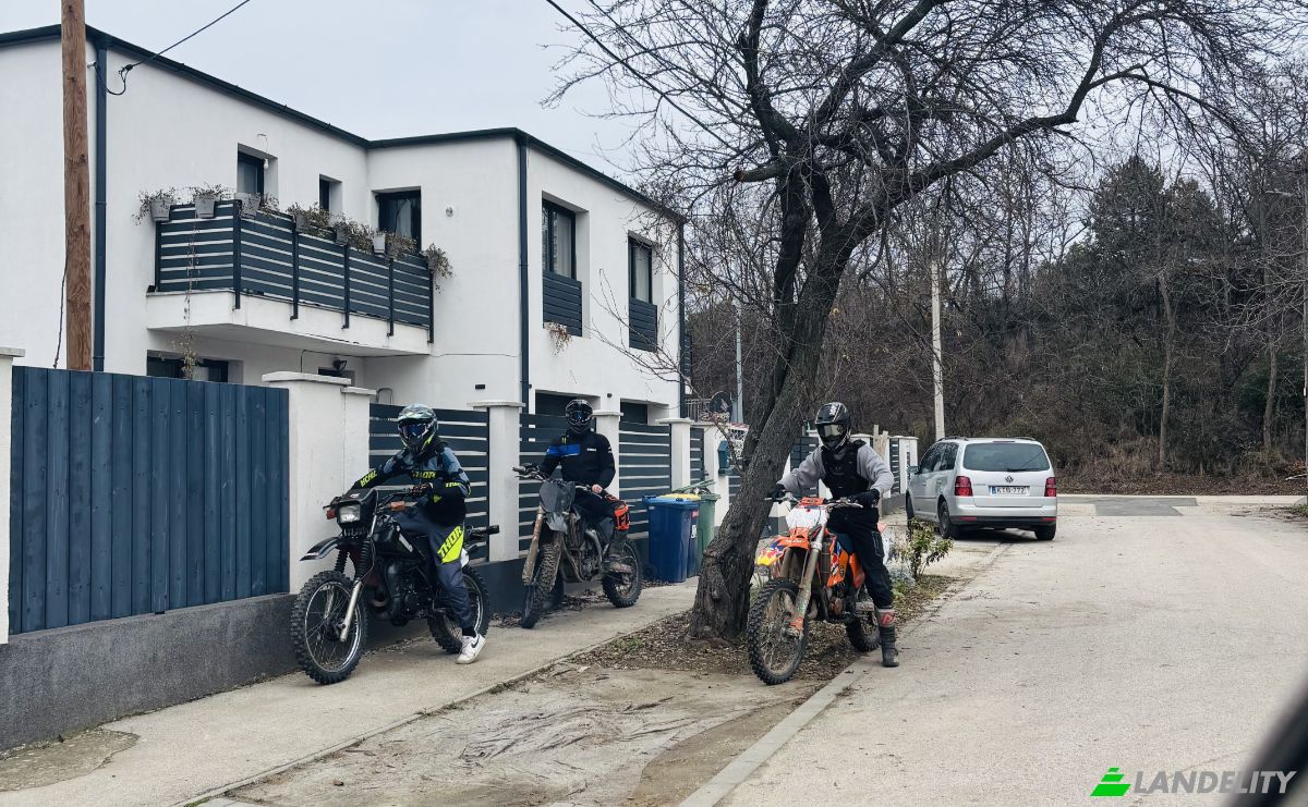 Duplex for Sale Budapest, Hungary, Abaujvar u 22, 1185 Hungary. Photo 3