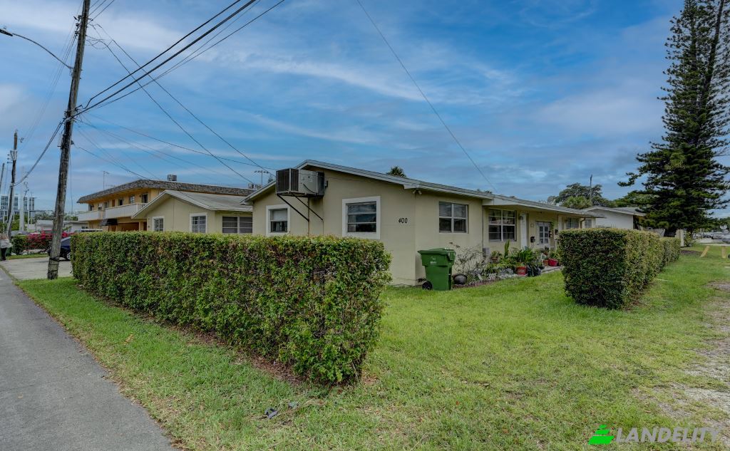 Single Family Home for Sale SE Ave, Hallandale Beach, Broward County, Florida, United States, FL 33009, USA. Photo 1