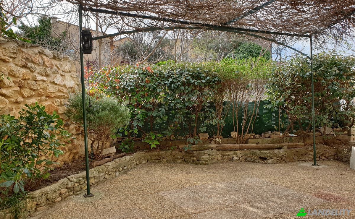 Single Family Home for Sale 3 Chem des Trecasteaux, 13430 Eyguieres, Eyguieres, Bouches-du-Rhone, Provence-Alpes-Cote dAzur, France. Photo 10