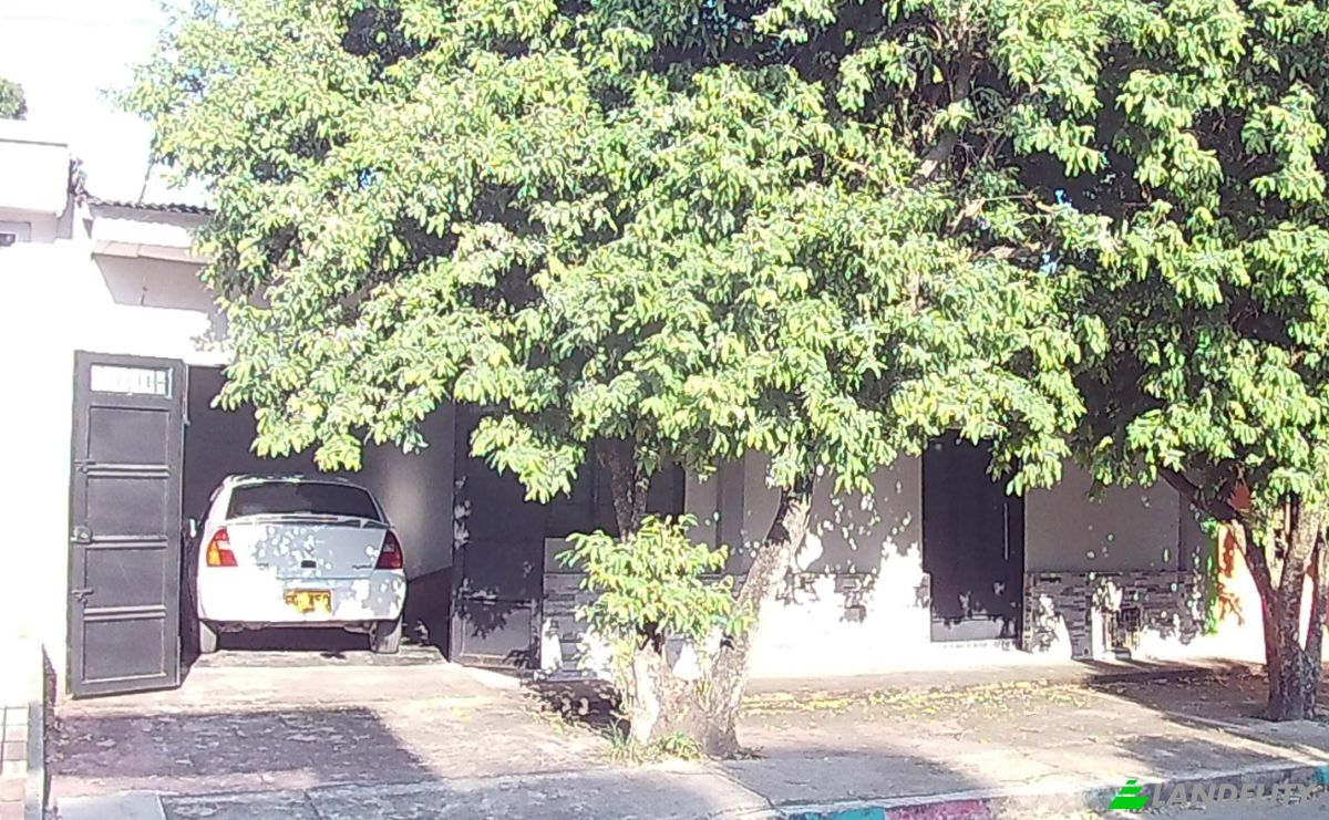 Single Family Home for Sale Cra 35 # 2-57, Aguachica, Cesar, Colombia. Photo 3