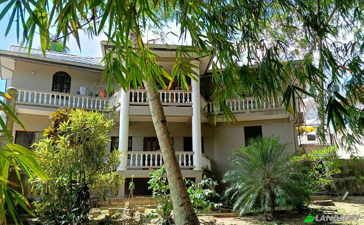 Single Family Home for Sale B10 St Benedict Gardents St Augustine, Tunapuna, Tunapuna Piarco Regional Corporation, Trinidad and Tobago. Photo 1