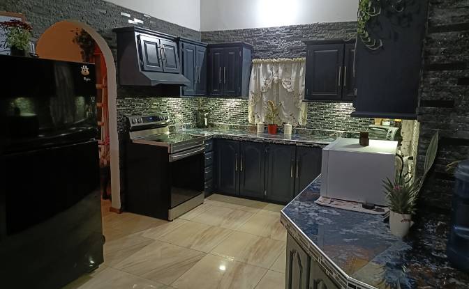 Casa de una sola familia en venta B10 St Benedict. Foto#11