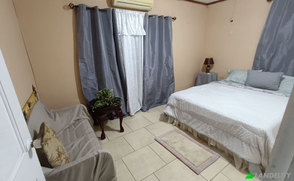 Casa de una sola familia en venta B10 St Benedict Gardents St Augustine, Tunapuna, Tunapuna Piarco Regional Corporation, Trinidad and Tobago. Foto 14