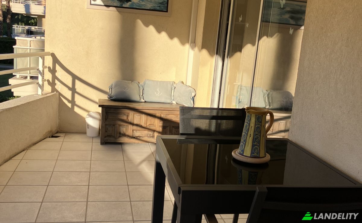 Apartment for Sale 60bis Bd du Val Claret, 06600 Antibes, Antibes, Alpes-Maritimes, Provence-Alpes-Cote dAzur, France. Photo 9