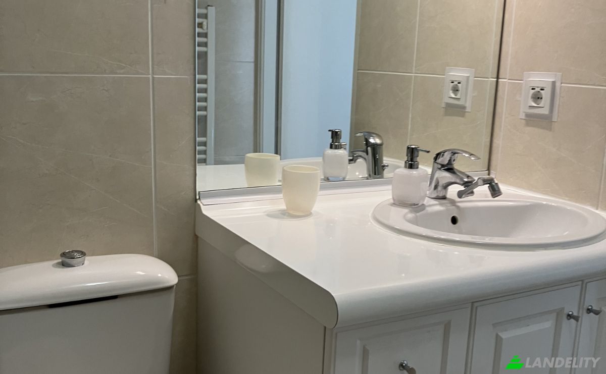 Apartment for Sale 60bis Bd du Val Claret, 06600 Antibes, Antibes, Alpes-Maritimes, Provence-Alpes-Cote dAzur, France. Photo 11