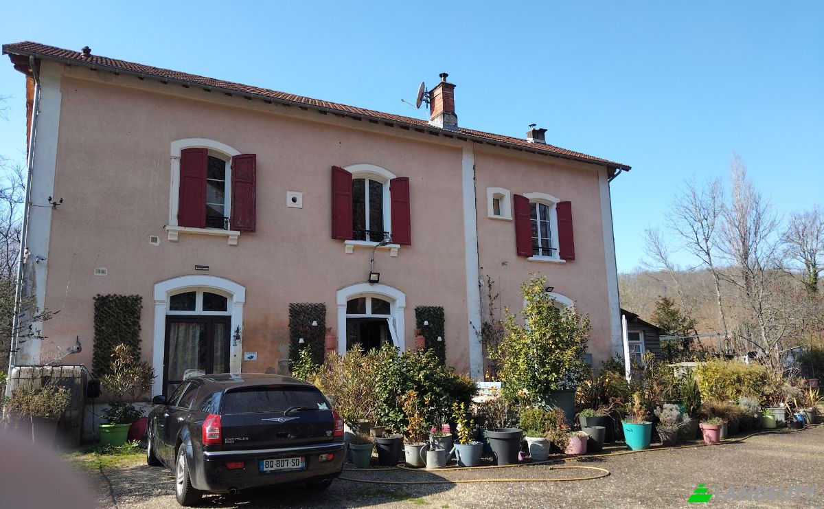 Villa for Sale 59 La Gare, 24550 Loubejac, Loubejac, Dordogne, Nouvelle-Aquitaine, France. Photo 1