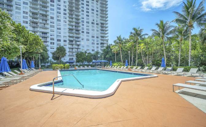 Condo for Sale Admirals Port, Aventura. Photo#5