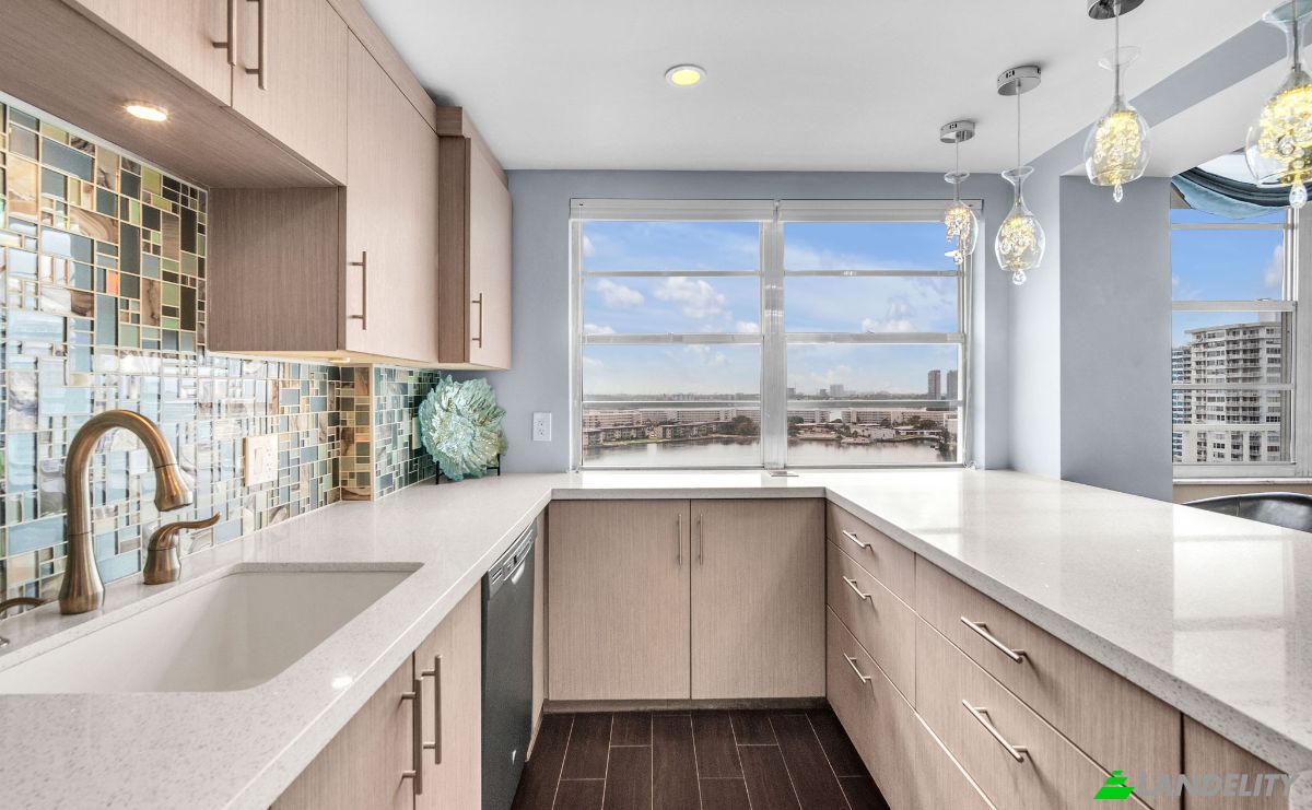 Condo for Sale Admirals Port, Aventura, Miami-Dade County, Florida, United States, FL 33160, USA. Photo 7