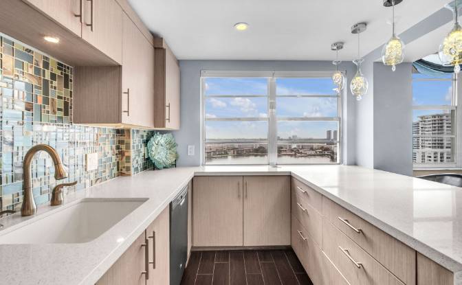 Condo for Sale Admirals Port, Aventura. Photo#7