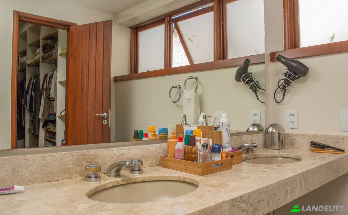 Villa for Sale R Saubara, Itanhanga, Rio de Janeiro, State of Rio de Janeiro, Brazil, 22641-550. Photo 19