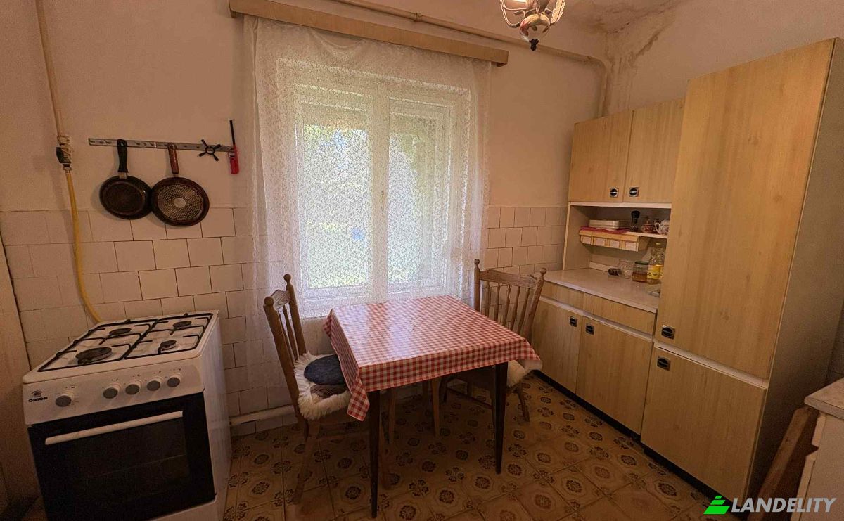 Duplex for Sale Pecs, Pecs District, Baranya, Hungary, Posa Lajos u 24, 7627 Hungary. Photo 3