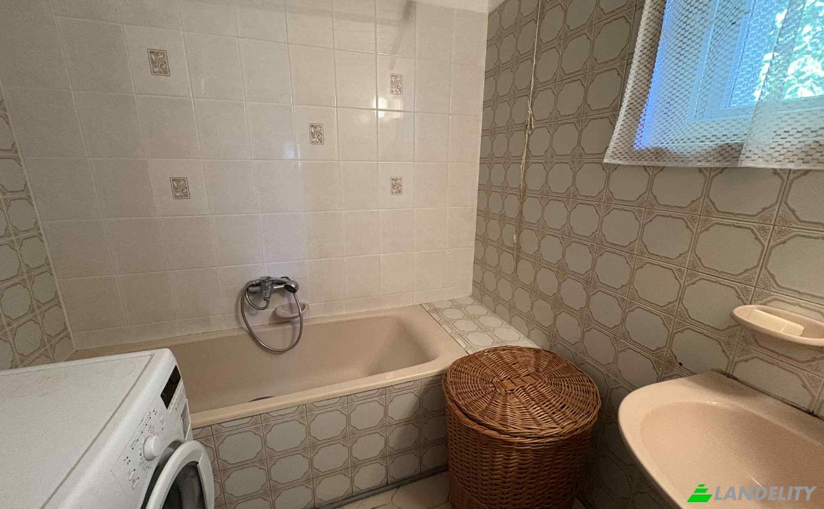 Duplex for Sale Pecs, Pecs District, Baranya, Hungary, Posa Lajos u 24, 7627 Hungary. Photo 4