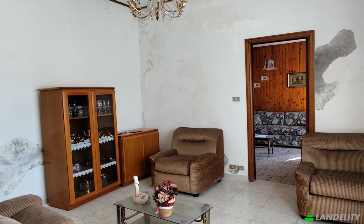 Single Family Home for Sale Via Regina Margherita, 169, 95012 Castiglione di Sicilia CT, Castiglione di Sicilia, Metropolitan city of Catania, Sicily, Italy. Photo 19