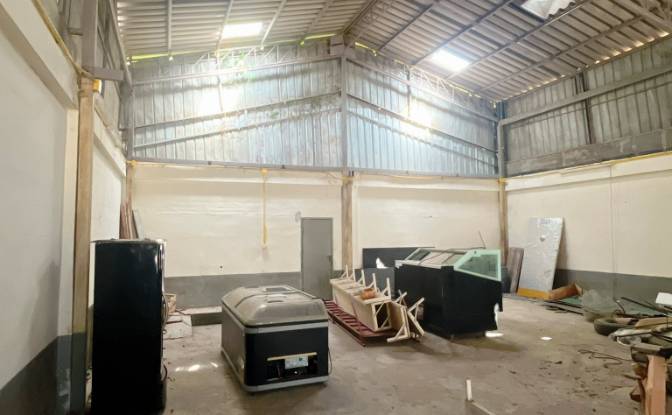Warehouse for Sale 9 Chaofa Road Tambon Chalong. Photo#2 Warehouse for Sale 9 Chaofa Road Tambon Chalong. Photo#2