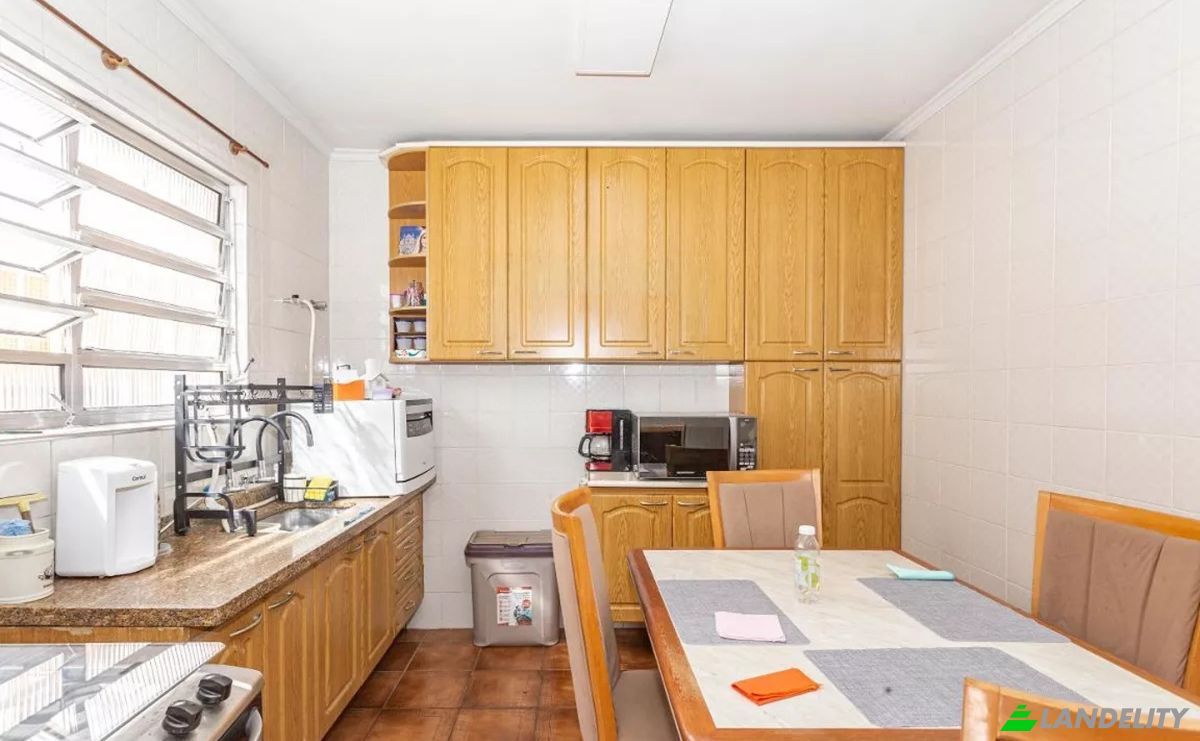 Single Family Home for Sale R Guiratinga, 103, Chacara Inglesa, Sao Paulo, State of Sao Paulo, Brazil, 04141-000. Photo 6