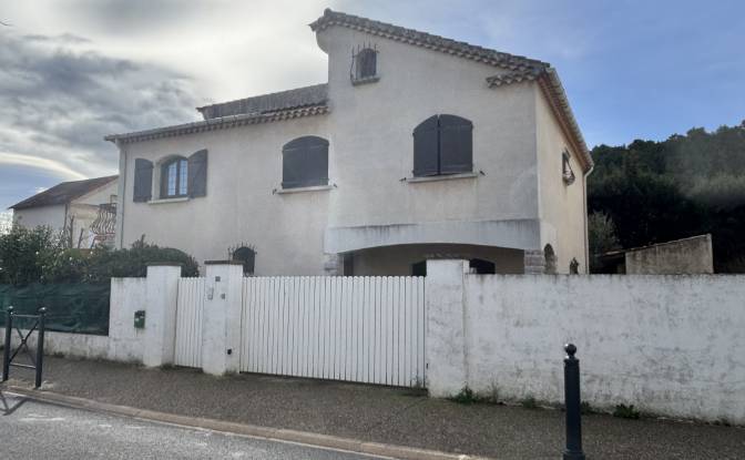 Villa for Sale 711 Bd de lOrb. Photo#2