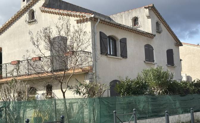 Villa for Sale 711 Bd de lOrb. Photo#3