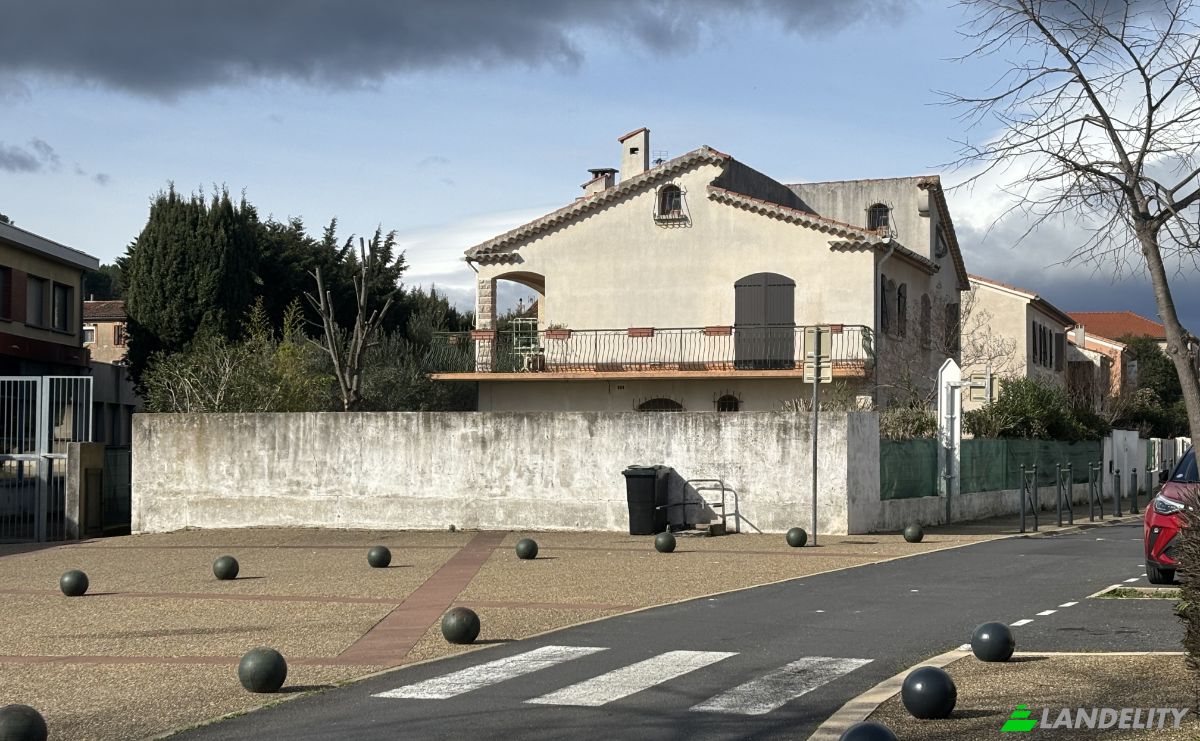 Villa for Sale 711 Bd de lOrb, 34460 Cessenon-sur-Orb, Cessenon-sur-Orb, Herault, Occitanie, France. Photo 4