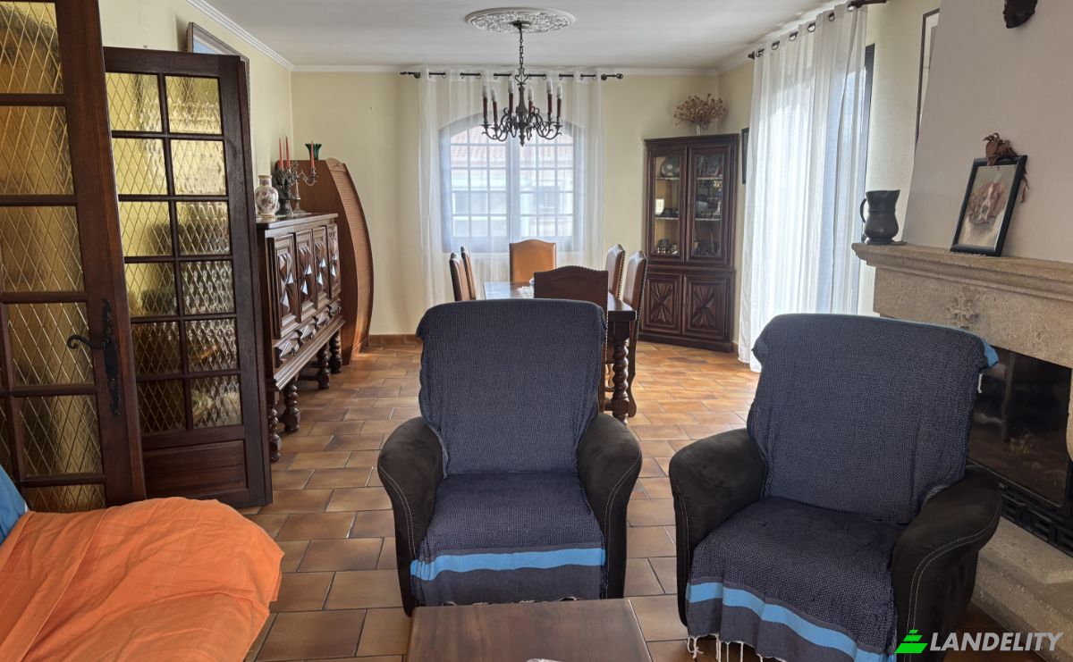 Villa for Sale 711 Bd de lOrb, 34460 Cessenon-sur-Orb, Cessenon-sur-Orb, Herault, Occitanie, France. Photo 9