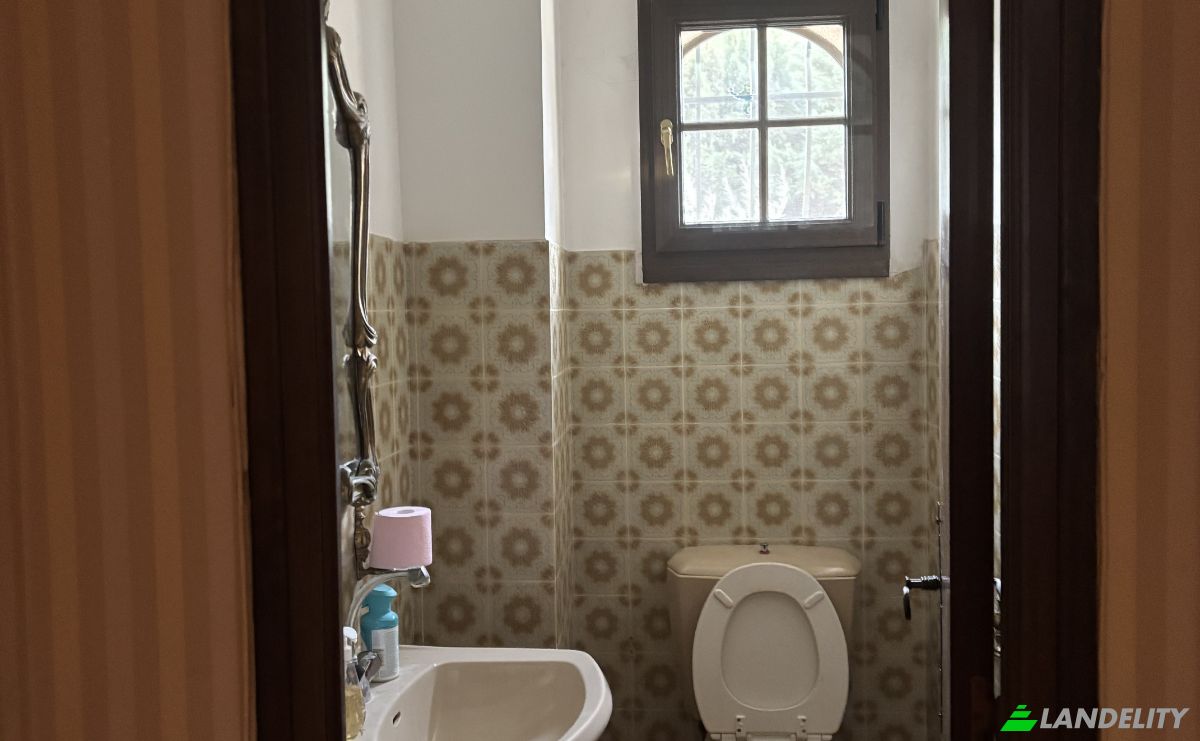 Villa for Sale 711 Bd de lOrb, 34460 Cessenon-sur-Orb, Cessenon-sur-Orb, Herault, Occitanie, France. Photo 15