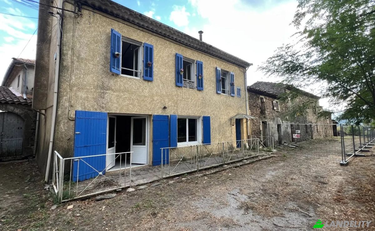 Townhouse for Sale 5 Pl de Leglise, 30110 Sainte-Cecile-dAndorge, Sainte-Cecile-dAndorge, Gard, Occitanie, France. Photo 1