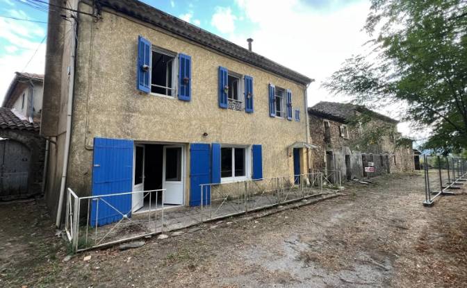 Townhouse for Sale - Sainte-Cecile-d'Andorge, France