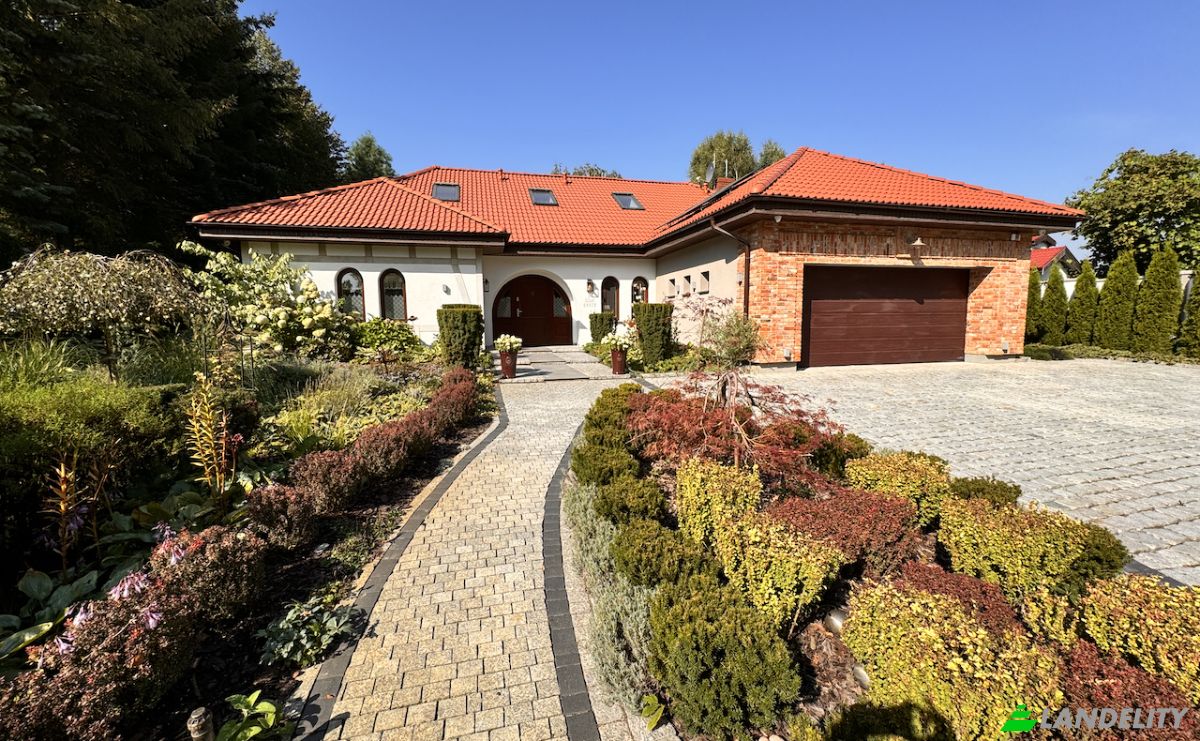 Villa for Sale Czeresniowa 1, 62-023 Borowiec, Gadki, Poznan County, Greater Poland Voivodeship, Poland. Photo 2