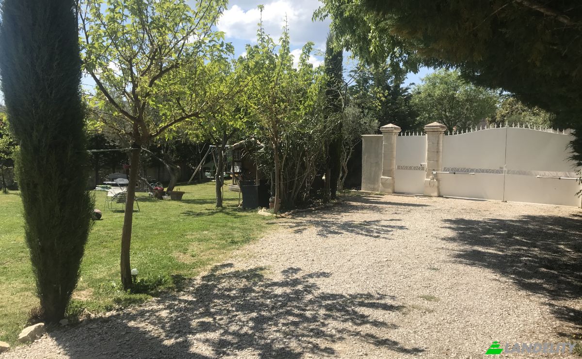 Villa for Sale 155 Chem des Carrieres, 30126 Lirac, Lirac, Gard, Occitanie, France. Photo 6