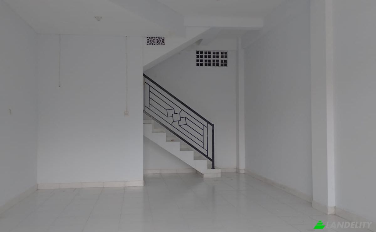 Frente de loja para alugar Jl WR Supratman No239, Kesiman Kertalangu, Kec Denpasar Tim, Kota Denpasar, Bali 80237, Denpasar, Denpasar City, Bali, Indonesia. foto 2