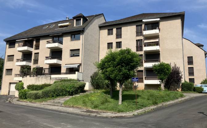 Apartment Rentals - Espalion, France