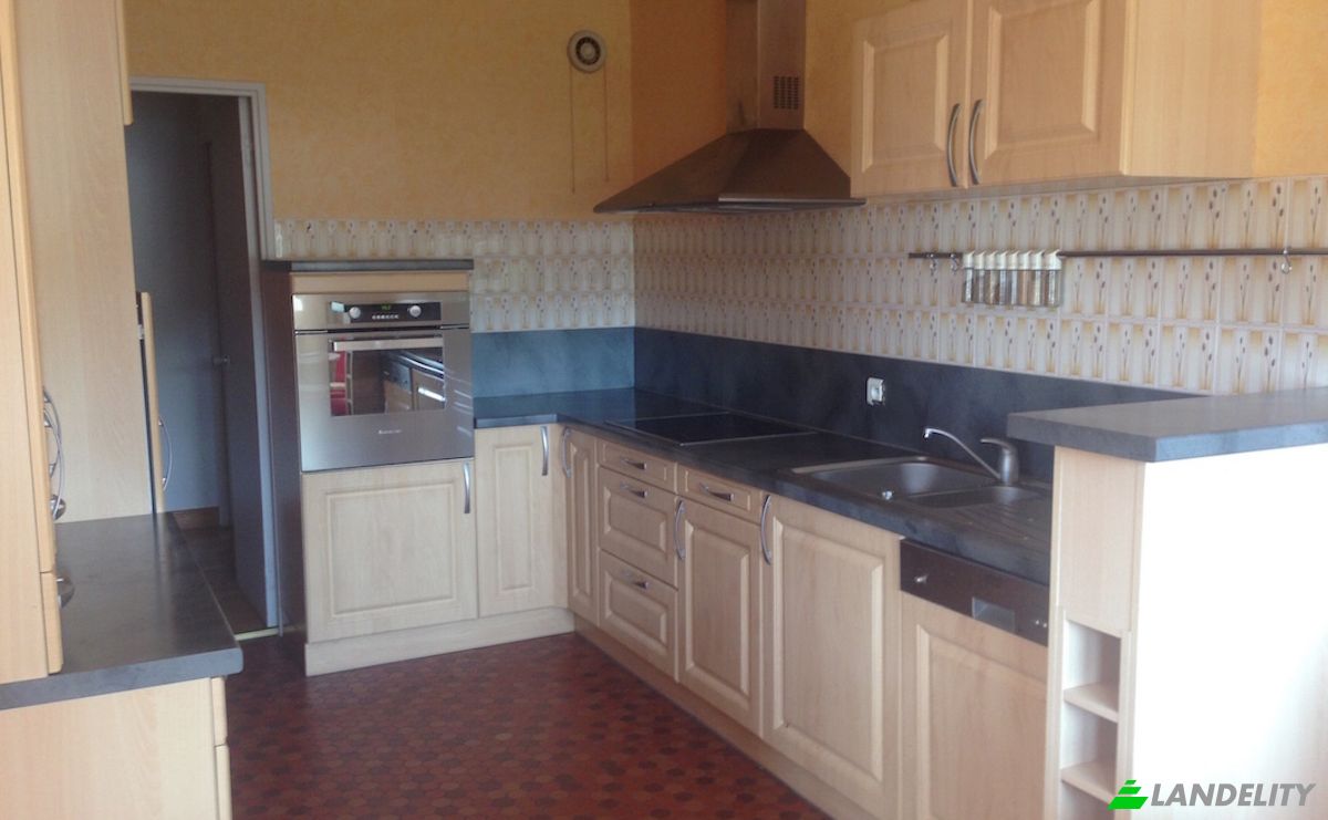 Apartment for Rent 2 Rue Jean Boudou, 12500 Espalion, Espalion, Aveyron, Occitanie, France. Photo 4