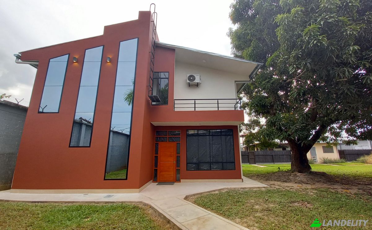 Investing/Development for Sale Iquitos 643, Yurimaguas 16501, Yurimaguas, Alto Amazonas Province, Loreto, Peru. Photo 1